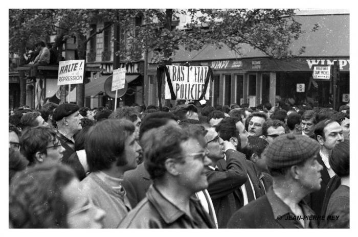 13 mai 1968 - A bas l'Etat policier - 54.13-mai-1968-manifestation-unitaire.J-P.-Rey.jpg